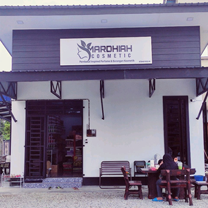 DHIAH COSMETIC
