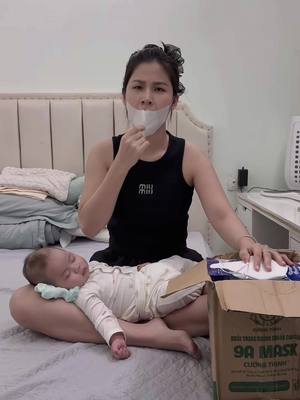 Chân ái của tui đó mấy bà uiii #tranguytin #hienhoafamily