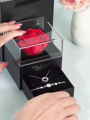 Bật mí bí quyết giúp cậu luôn toả sáng rực rỡ🤭 Inbox chúng tớ ngay để sở hữu cho mình trọn bộ set trang sức cỏ 🍀 siêu hot của nhà TLEE nha❤️#tleejewelry #daychuyenbactlee #lactaybactlee #khuyentaibactlee #trangsuc #trangsucbac #nhanbactlee