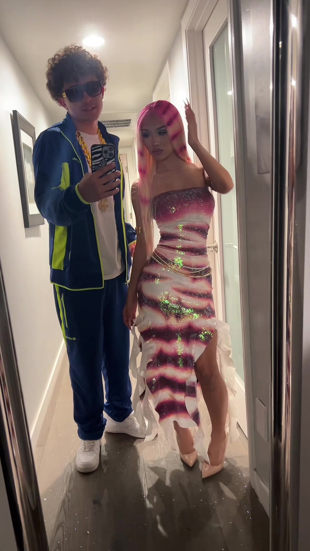 Lola and Oscar 💋💋 guys i made this whole costume😫😭 #fyp #sharktale #oscarandlola #halloween2024 #foru #fypシ @gabe lopez 