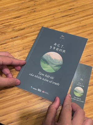 Tạm biệt tôi của nhiều năm về trước…. #glowbooks #skybooks #LearnOnTikTok #booktok #tambiettoicuanhieunamvetruoc #songngu #story #camlanhgiuamuahe #xh #xuhuong 