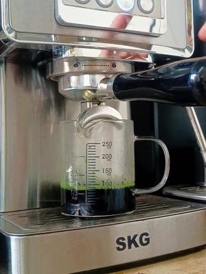 ตอบกลับ @pp198990 เครื่องชงกาแฟskg1203 สกัดชาเขียว หอมเข้ม ลงตัว #เครื่องชงกาแฟ #เครื่องชงกาแฟสด #ชาเขียว #ของดีบอกต่อ #tiktokshopครีเอเตอร์ #ไดนัวร์คัพ  @ไดนัวร์คัพ โฮมคาเฟ่ รีวิวskg1203 @ไดนัวร์คัพ โฮมคาเฟ่ ลาเต้skg1203 @ไดนัวร์คัพ โฮมคาเฟ่ duchess CM1480