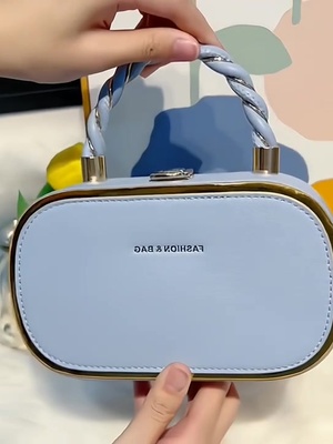 Tự nhiên em này hot lại nha chị em #tuixach #reviewtuixach #tuixachministore #Tui Xach Dep Hot #tuixachquangchau #handbag #TikTokAwardsVN2023 