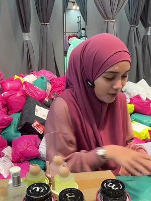 Nak beli tekan beg kuning💛#CapCut #anissafaizul #blankmalaysia #syahmisazli 