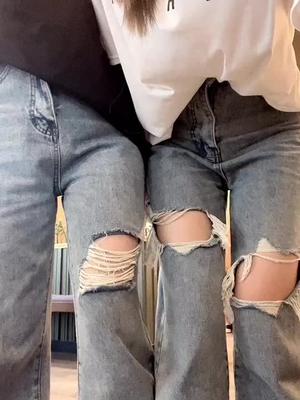 #เสื้อ #เสื้อผ้าแฟชั่น #เสื้อยืด #เสื้อoversize #กางเกงยีนส์ #กางเกงยีนส์เอวสูง 