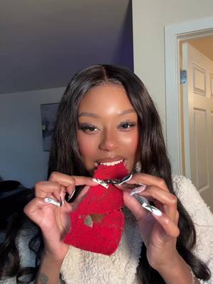 trying #carneseca 😳🌶️ #fuegocarneseca #tryingtiktoktrends #mukbang 