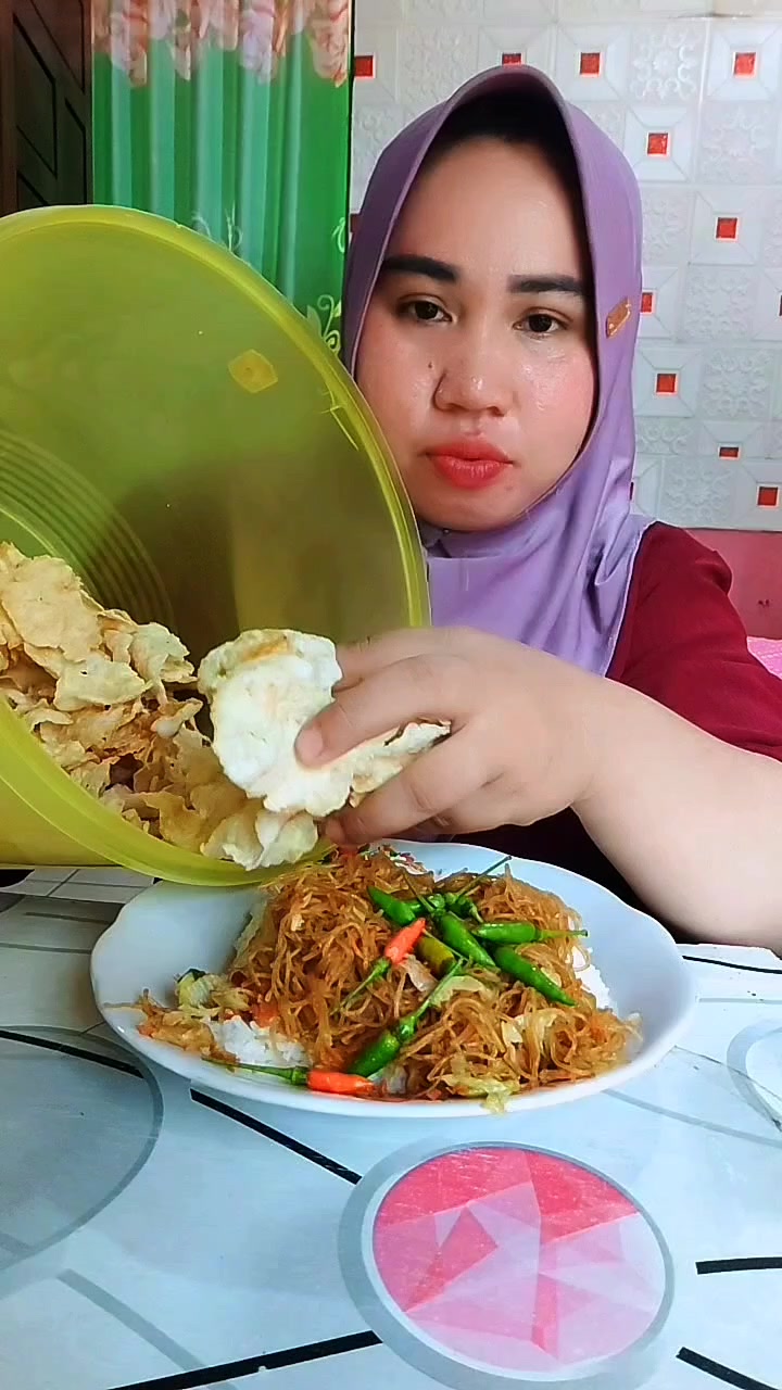 jgn lupa minum @EFOUR STORE INDONESIA setiap hari guys #slimmingtea #slimming 