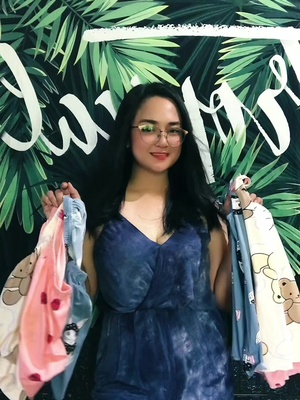 Dapat maganda ka parin kahit nasa bahay ka lang! 😜 Very mura and super comfy po ng sleepwear/pambahay na to. Buy naaaaa! ^^ #fyp #ternotrend #shoppefinds #afilliate #fitcheck #trend #fypシ