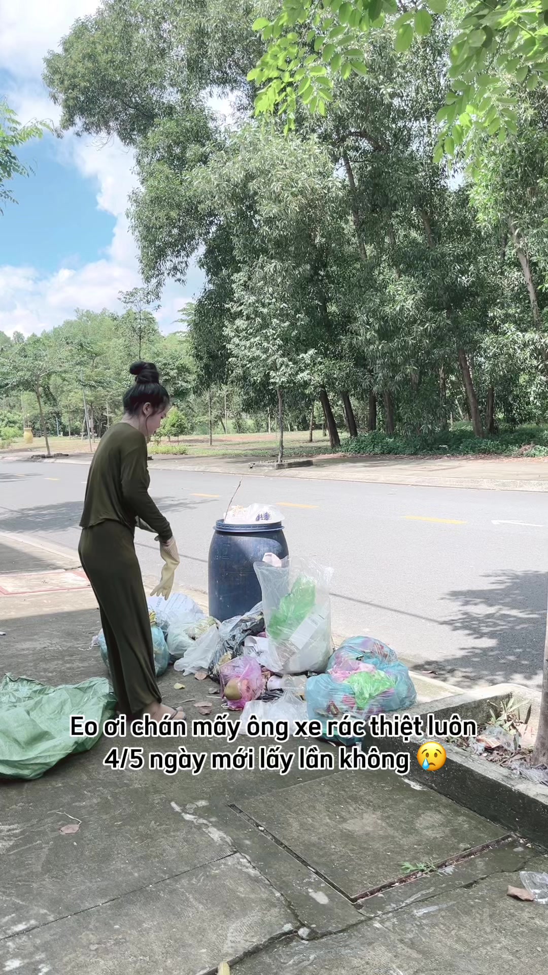 Giặt tay giặt máy điều ok nha giá thì hạt dẻ nữa nên mua🥰🥰🥰