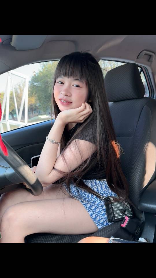 มานั่งข้างๆที😜 #มิ้งสุธาสินี🦅 #ฉันแอบมองเธอ 