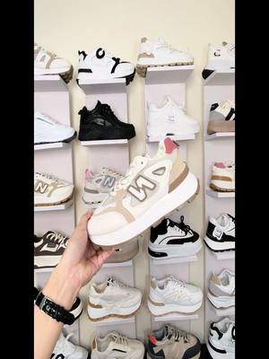 #sneakers #sneakersaddict #jilitusepatuwanita #fyp #sepatumurah #sepatusneakers