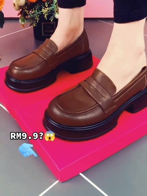 Kasut ini kelihatan hebat dengan skirt dan seluar🥰🥰😉😉#TikTokShop #kasutmurah #kasutviral#tiktokshop  #kasutmalaysiamurah #foryou 