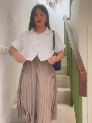 Ga perlu panik kalau baju putih kamu kena noda membandel, Bayclin solusinya! #bayclin #pemutih #viraltiktok #fyp