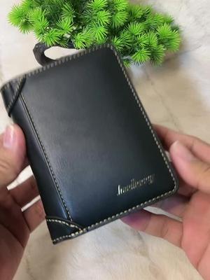 budulan muna tayo habang hinahanap si ate sa photobooth haha #erzkieeegabon #wallet #baellerywallet #baellery #fyp #foryou #foryoupage #tiktokbudol #budolfinds #tiktokfinds 