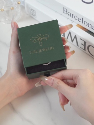 Lắc tay bạc 🥰🥰. #tleejewelry #lactaybactlee #onlinefriday #muahangtaitiktokshop #khisangtaotaoso @TikTokShopLive.VN 