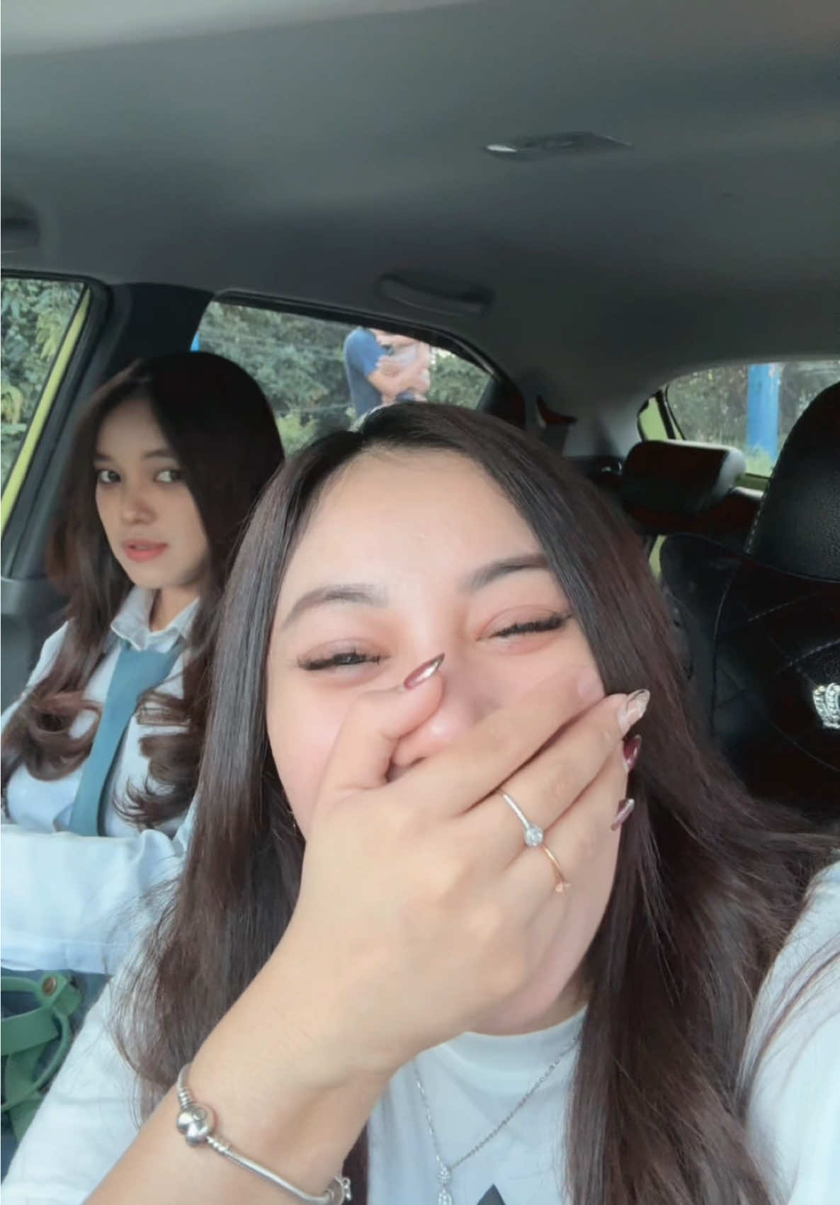 Lumayan lahh sedikir mengurangi kesibukan mami🤪@olyne 