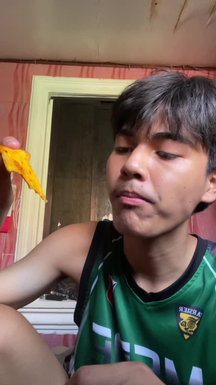 triny ko lang ng 100g, dapat pala yung malaki na binili ko. napaorder pa tuloy ulit