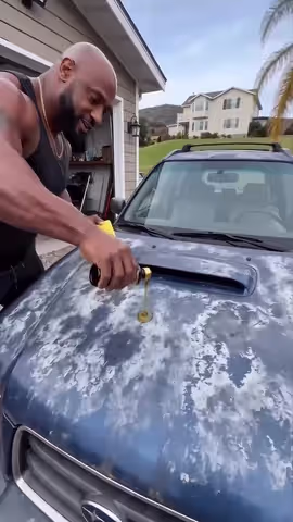 Quick spray, quick wipe-looks freshly detailed#carcare #carcareproducts #fyp #tiktokshop #cardetailing