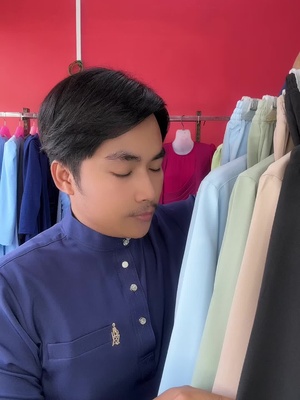 Baju melayu slim fit edition cekak musang raya 2024 tahun nii jgn cakap tak ada duet 😀.. #fyp #fypage #fypforyou #ibhayaofficial #bajumelayu #bajumelayuslimfit #raya2024 