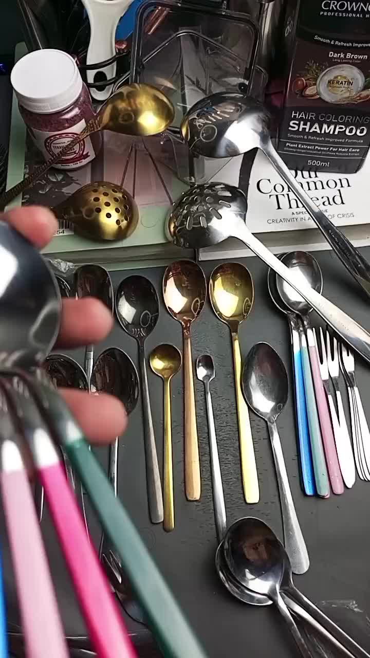 sendok & garpu warna full colour premium korea, bahan stainless steel tebal tidak mudah mleyot.  #JelajahRamadan #Ngabuburit #Ramadhanvibes #sendokpremium #sendok #lebaran2025🕌☪️ 