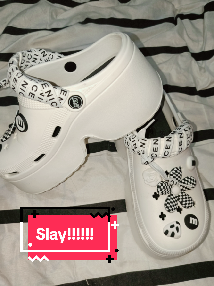 Slay!!!! Fyang sandals/tsinelas/shoes ang ganda neto, nakakatangkad din 🤣 #fyp #foryoupage #foryou #affordable #fyang #highsandals #sandals #shoes 