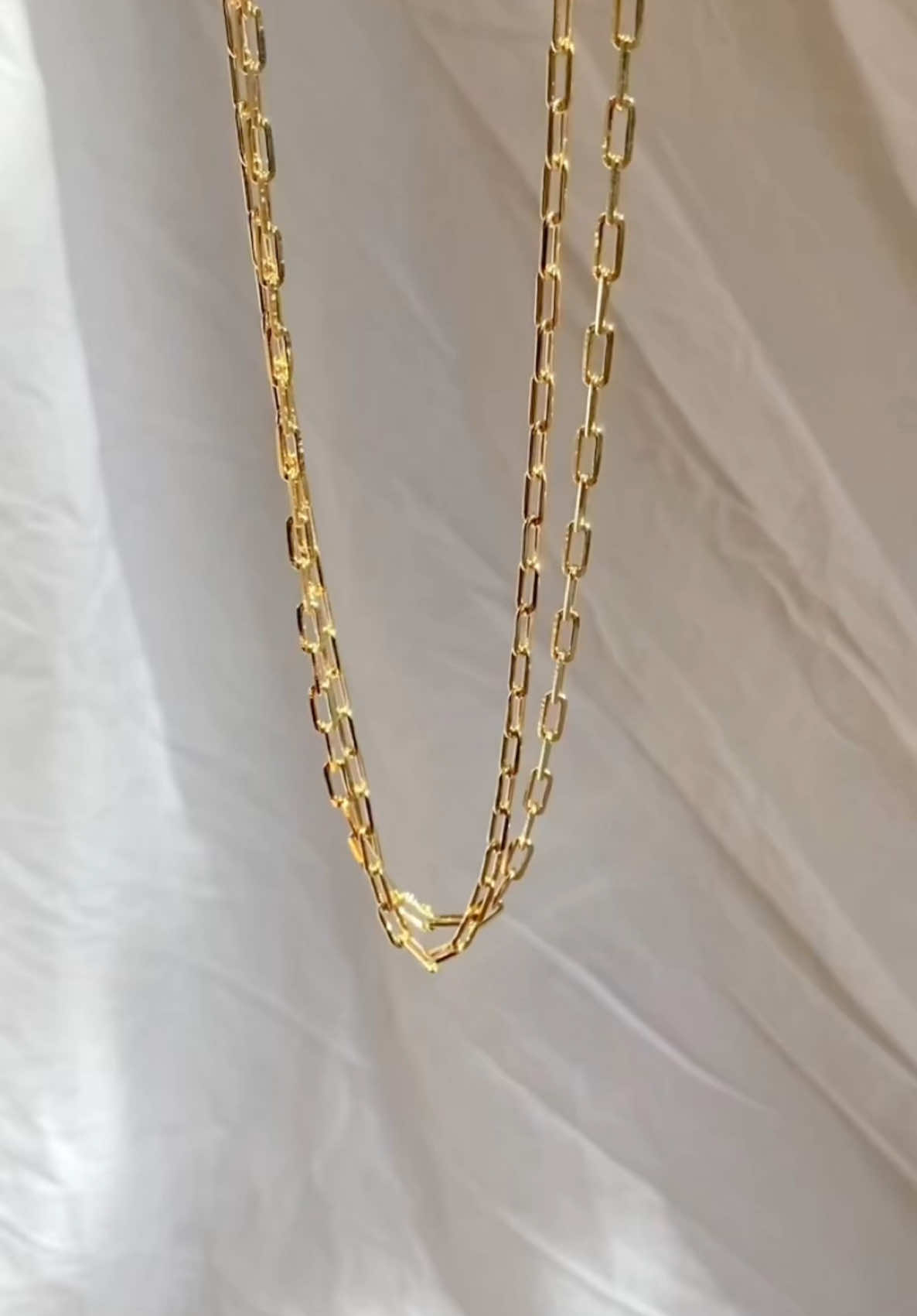 The Macro Paperclip Chain is a versatile piece of jewelry that can be worn with a variety of outfits. Its classic style makes it a timeless piece that can be worn for years to come. Ensures that it is durable and long-lasting, making it a great investment for any jewelry collection. #mjmgoldjewelry #mjmjewelry #mjmgold #mjm #realgold #pawnablegold #18kgold #18karat  #fyp #fypシ #foryoupage 