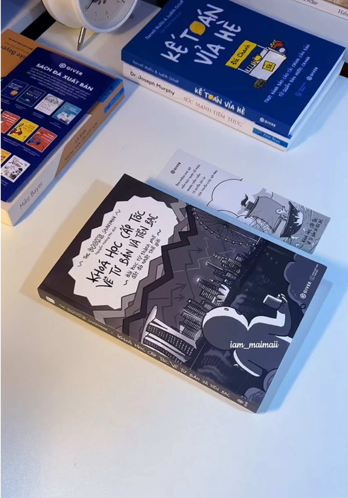 Sách Khoá Học Cấp Tốc Về Tư Bản và Tiền Bạc - Giver Books 📖 #BookTok #learnontiktok #khoahoccaptocvetubanvatienbac #tuban #thewokesalaryman #giverbooks #taichinhcanhan #tiemsachnhonhameoo #iam_maimaii ♥️📚