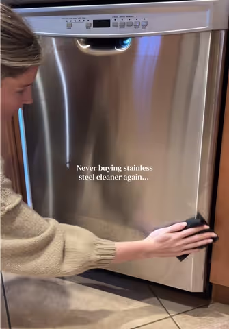 & it dries streak free every single time!!!🙌😭🙏🏼 These stainless steel cleaning cloths work like magic and they’re so cheap! #CleanTok #cleaningtiktok #cleaninghacks #tiktokmademebuyit #CleanTok