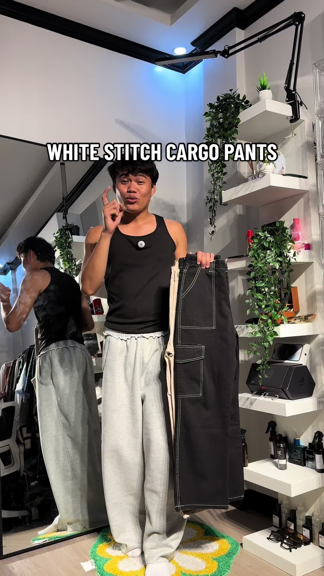 White Stitch Cargo Pants dangg😮‍💨 #Cargopants #6pocketscargopants #lansitejeans #Cargo #Howtostylecargopants #Cargopantsformen #cargopantsrecommendation 
