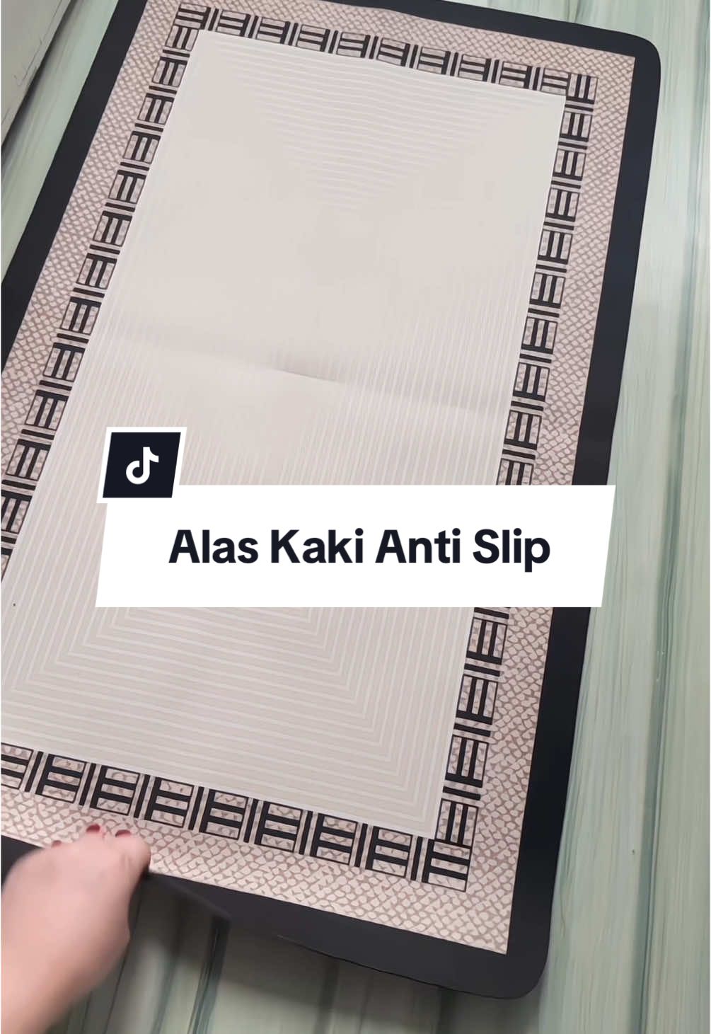 Paling Best Alas kaki ni betul betul anti slip ✅ #alaskaki #alaskakidapur #alaskakimurah #alaskakibilikair #nanadee 