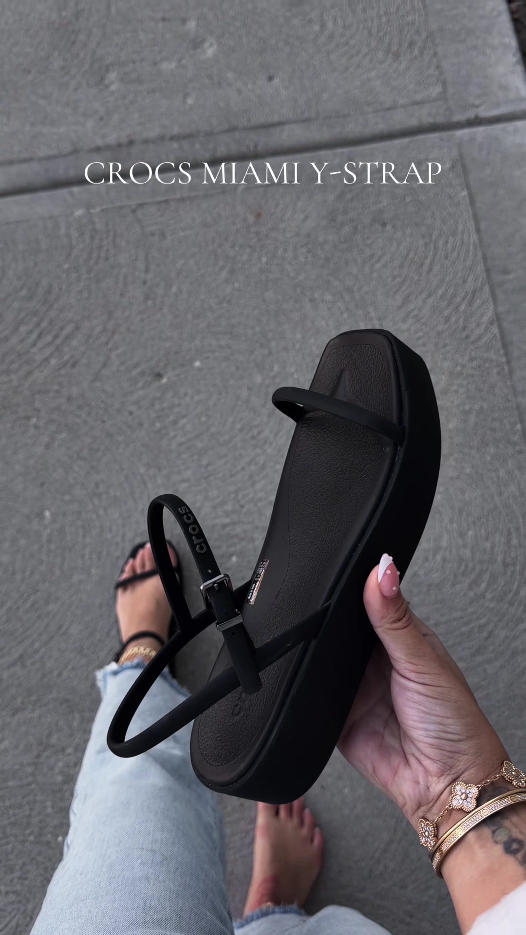 #crocs #crocssandals #crocsnewarrivals #sandals 