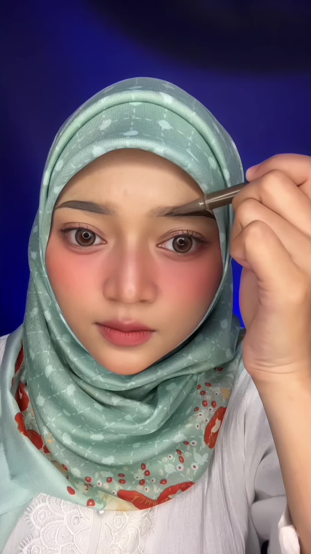 Ternyata semakin runcing ujungnya bikin Alis jadi lebih mudah, Spidol Alis Kakasea ini runcingnya di 0,01ml 😻#eyebrows #eyebrow #eyebrowpen 