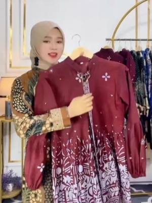 Blouse Wanita Lengan Balon Motif MAHESWARI - Batik Kerja Wanita Bahan Katun Prima #fashionwanita #batikindonesia #batikwanita #bajubatikwanita #blousebatik 