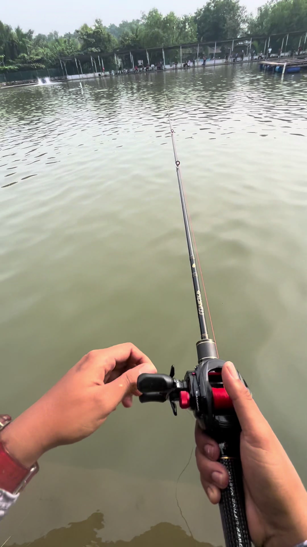 Last mancing sebelum berehat seketika 🙌🏻 . Korang layan lah sekejap ye 🙏🏻 . Jangan lupa support anak melayu kita 👏🏻🫡  @YELLOWW @SIDIQ @Proff Alan Hensem @Proff Alan Sogeh 2 @Gudang Pancing Bosslat @GUDANG.PANCING.BOSSLAT.NEW @Gudang Bosslat Online @。EqBaL。 @wakjazz @AL-FONSOR @zampotato@RENTAKA @harry75delekfishingpark @KG DELIK FISHING PARK @Syazz Lokoh🎣 @eliasmohsin @🎣Nazirul 🐟 @ABG BONA🇲🇾🇸🇩 @Mr.Yamaha07 @daauuzzz._ @fairuz_mohd @gege @Ghodong_KSB Angler @Jamili Syadat @mall  #kakimancing #fyp #fypシ゚viral #fypシ゚viral #MASTIKA #PUMPDIA #proffalansogeh #delekfishingpark #bosslat #fyppppppppppppppppppppppp #fypシ゚viral 