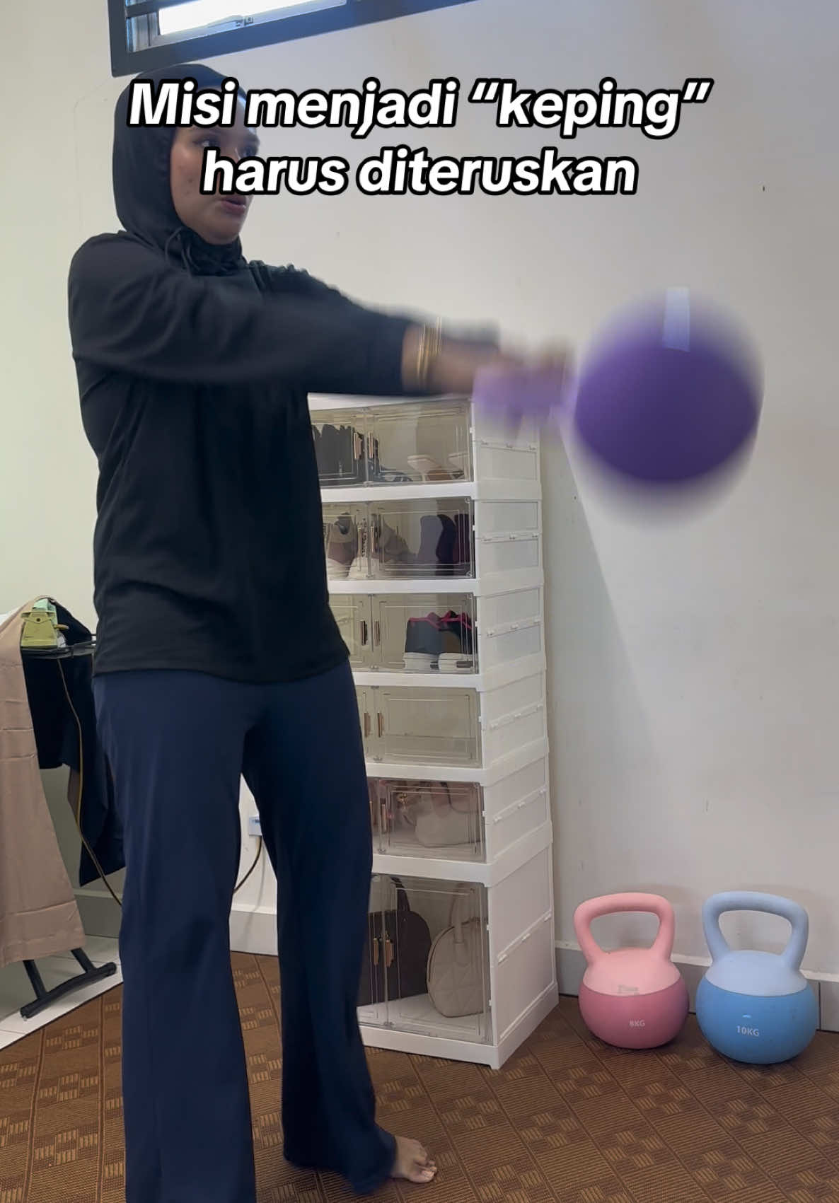 Exercise yang paling saya suka walaupun perit #softkettlebell 