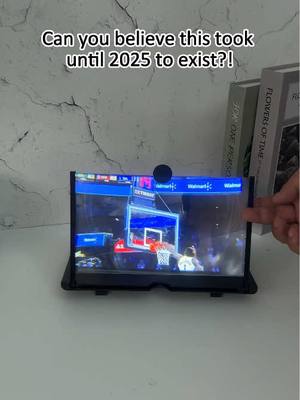 Wait… how did nobody invent this sooner?!
 The phone hack you didn’t know you needed 📱🍿#TikTokMadeMeBuyIt #PhoneHack #MiniTheater #ScreenMagnifier #BingeWatchBetter   