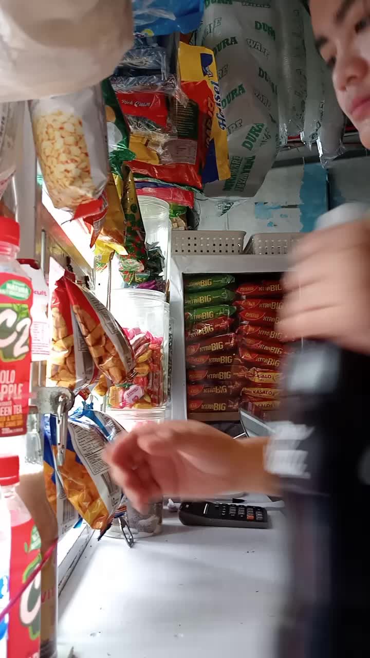 6/15 tindahan serye #TindahanSerye #tindahanvlog #tindahanlife #tindahantips #TINDAHAN #kasari #kasarisaristore #sarisaristorebusiness #sarisaristoreowner #sarisaristore #ministore #reyntan #reyntan07 #kamare 