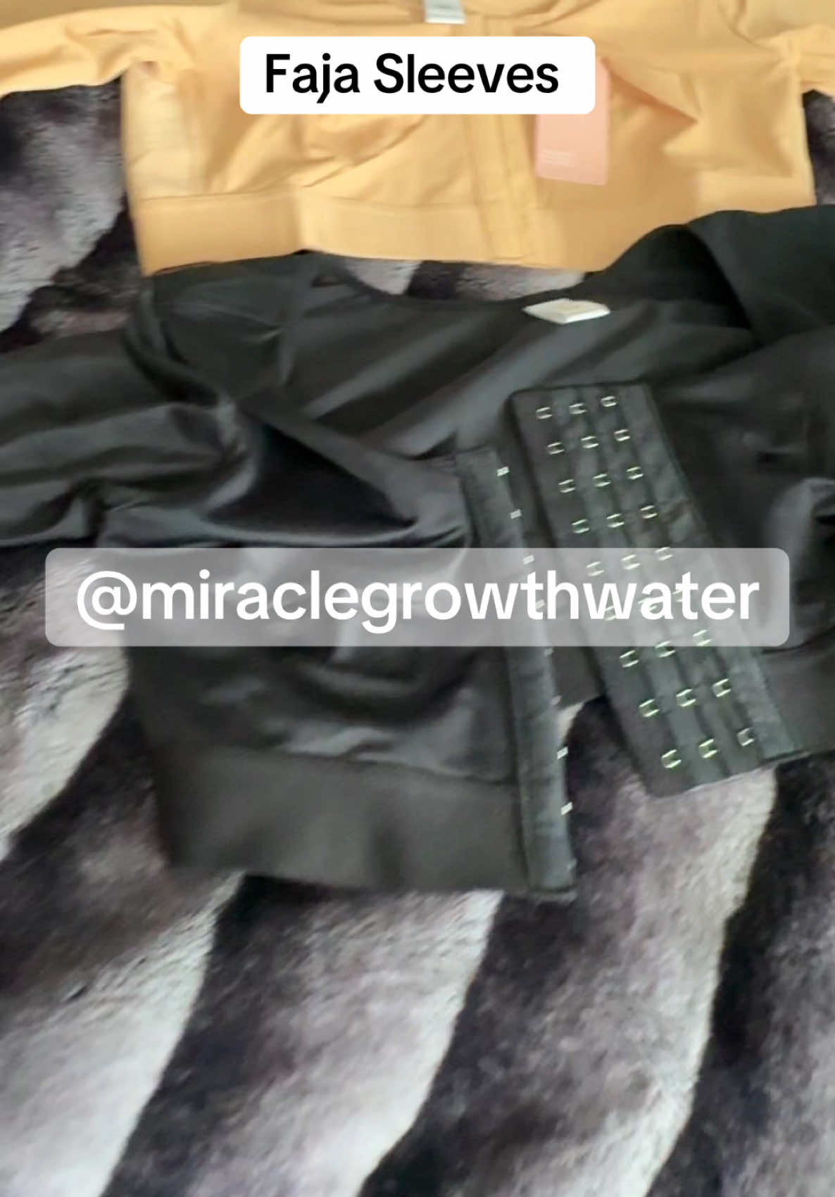 These are the faja sleeves you have seen me wearing. #faja #fajaarmsleeves #armcompression #fajasleeves #fyp 