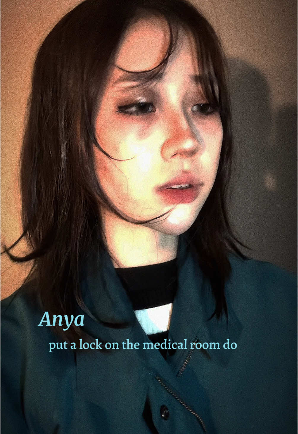 my hair is crunchy from all the hairspray but look at my #anya cosplay #mouthwashing #mouthwashinggame #ponyexpress #headlock 