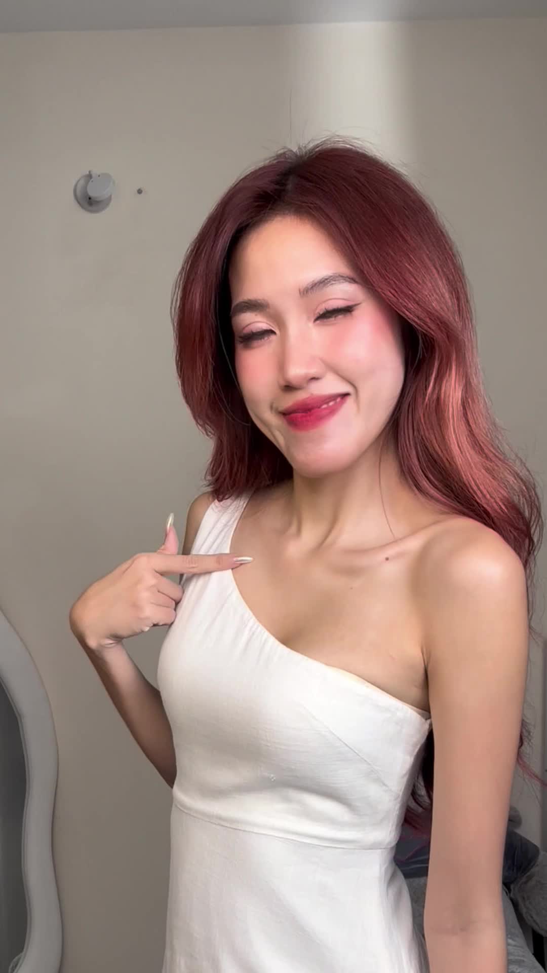 Ang paboritong bra para sa mga batang babae na may maliliit na suso, espesyal na idinisenyo para sa mga babaeng may maliliit na suso