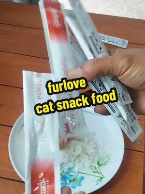 3 pesos lang tipid at magana parin silang kumain at siguradong simot #catfood #furlove #catsnack