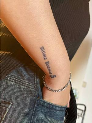 rekomendasi tato temporer motif tulisan #tattoo #tatotemporer #tatotemporerindonesia #tattoodesign #tatoos #tatoos #tatolover #tattooideas #tatoskena 