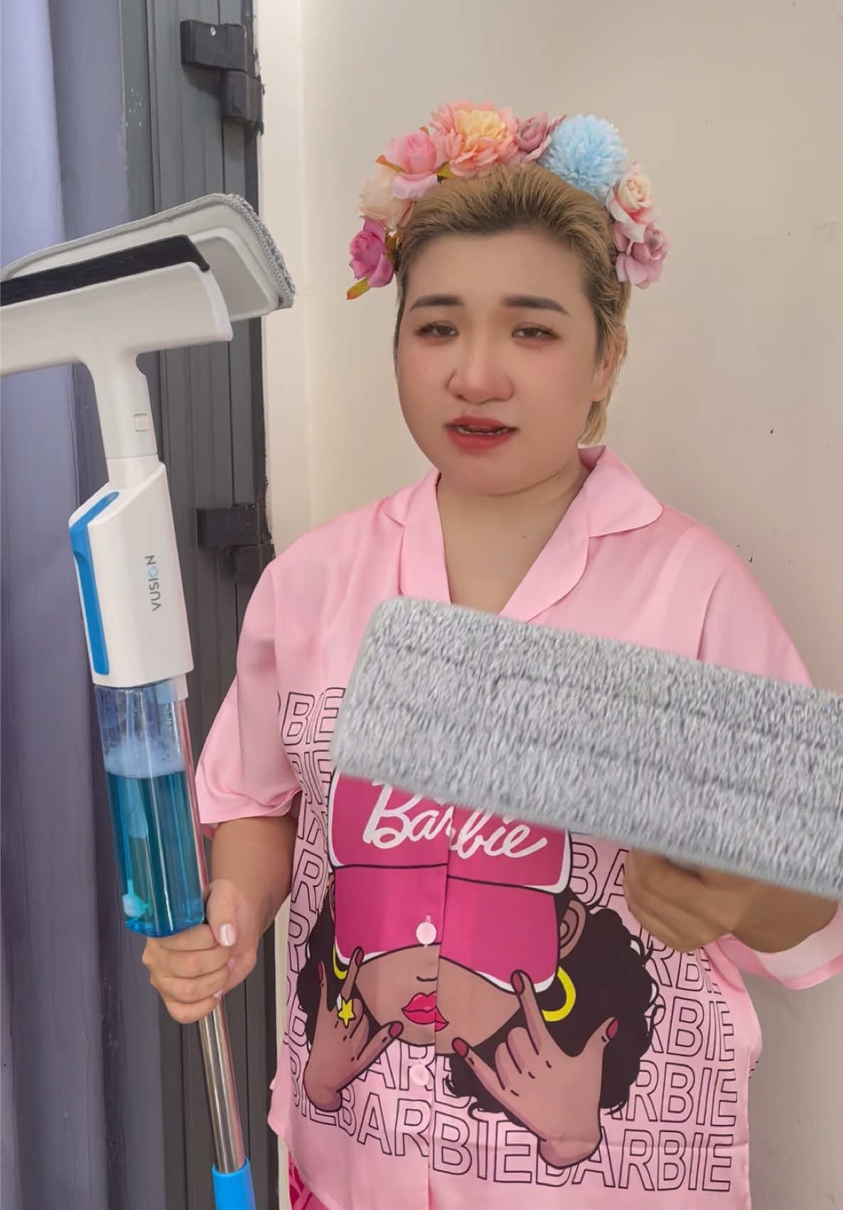 CÂY LAU KÍNH, kiêm LAU NHÀ, Giá ổn áp mới các Bác săn #Caylaukinh #caylaukinhcamtay #caylaunhatuvat  #caylaunhathongminh #caylaunha #viraltiktok #giadinhtocxoann #giadung 