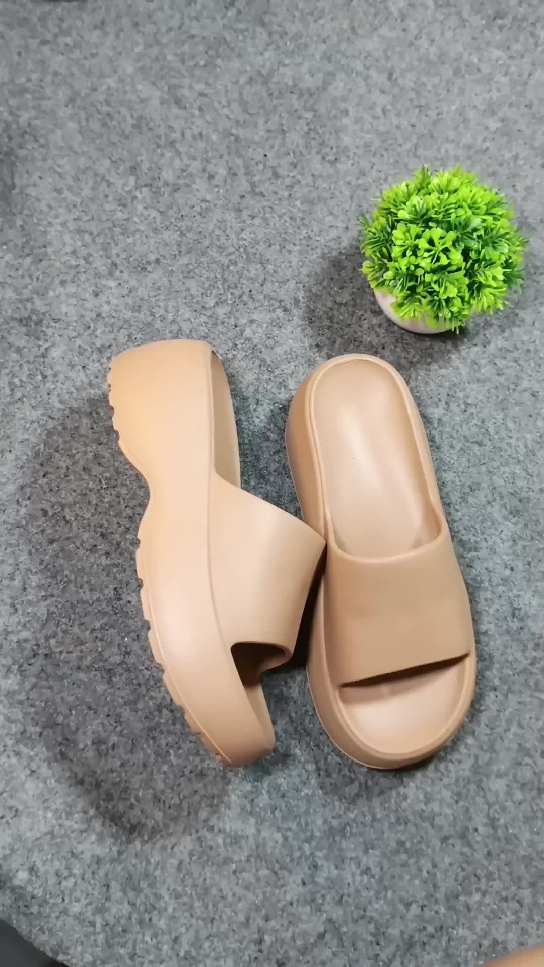 sandal wedges cakep lagi PROMOO niih beeb cuuz order #sandalmurah #sandalwedges #sandalwanita 