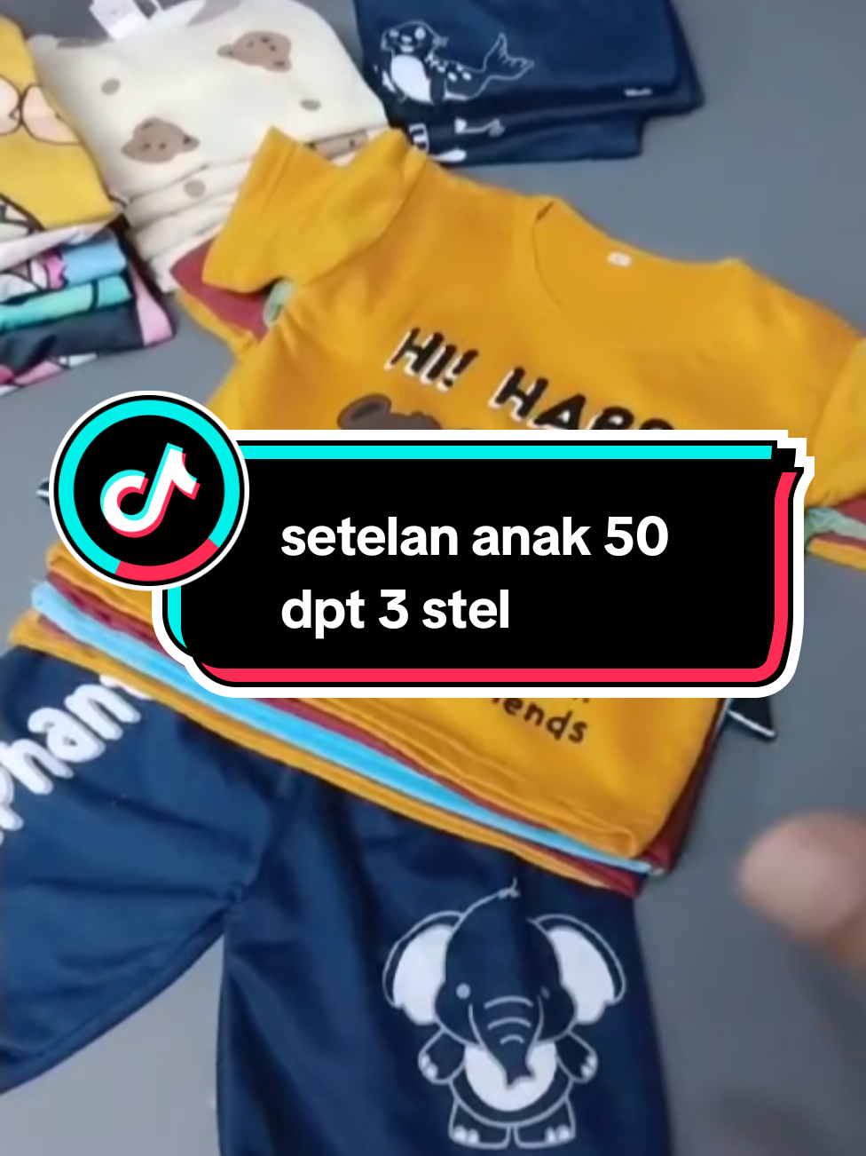 berbahan tebal dan dingin cm 50 udh dpt 3 stel#tiktokshop #setelananak #bajupromo #donapenjualpentol #catatandona #pentolgoreng 
