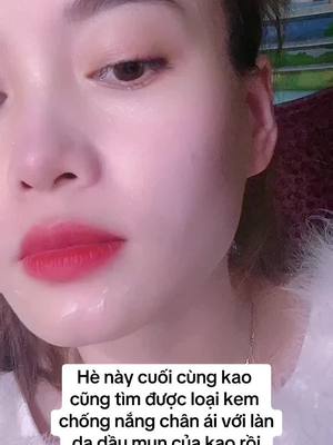 Da dầu mụn. Sợ bôi kem chống nắng bị bí thì nên dùng loại này nha mấy ní ơi. Bôi xong nó tệt vào da. Make nhẹ trắng tự nhiên.lắm.Kiềm dầu đỉnh luôn.. Nên mua nên mua #kemchongnangnangtone #doandibanghanayuki #reviewlamdep #dadaumun #chanai #xuhuong 
