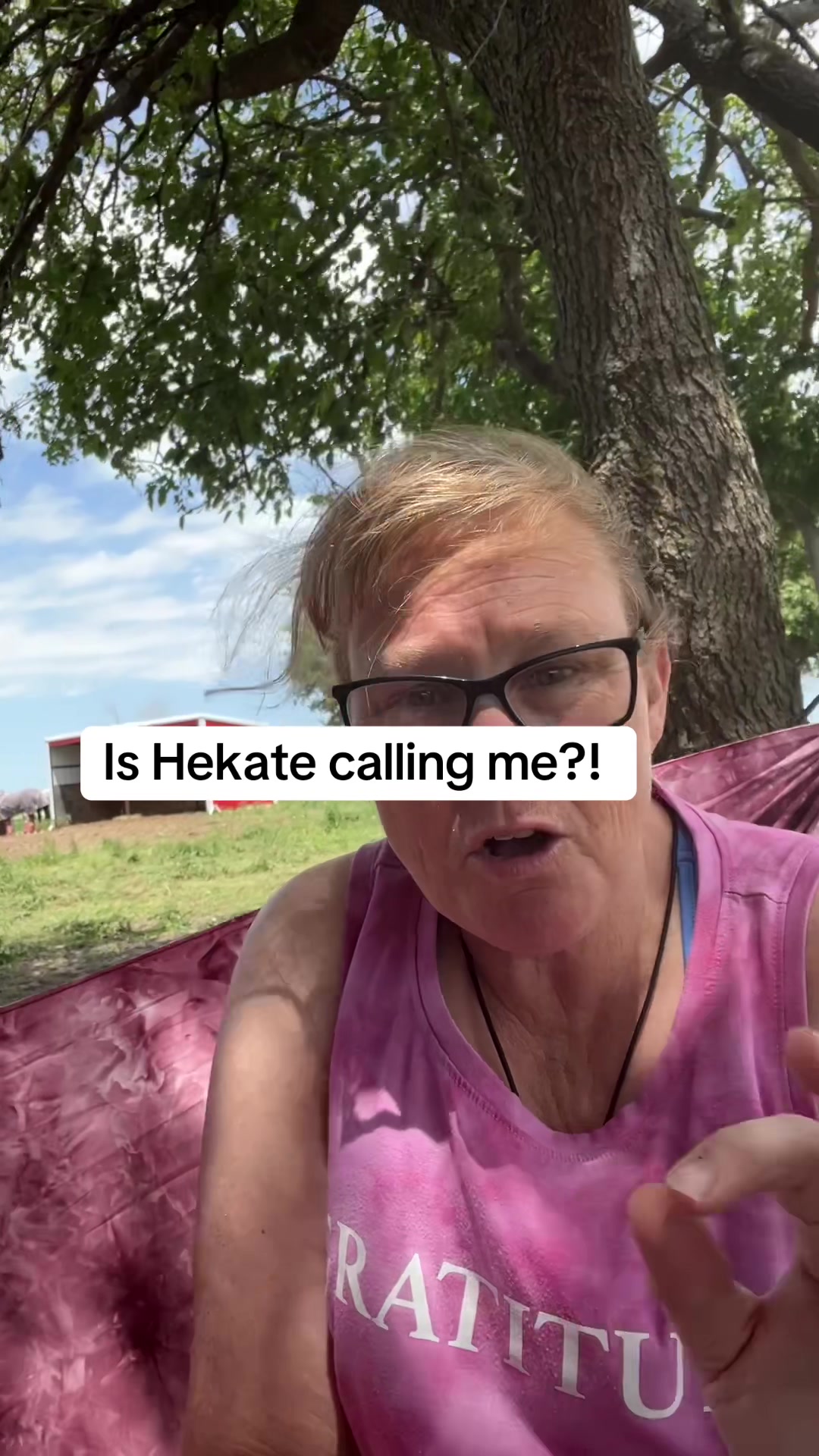 Connecting with Hekate. #hekate #booktok #bookrec #witchtok #witchtokrising 