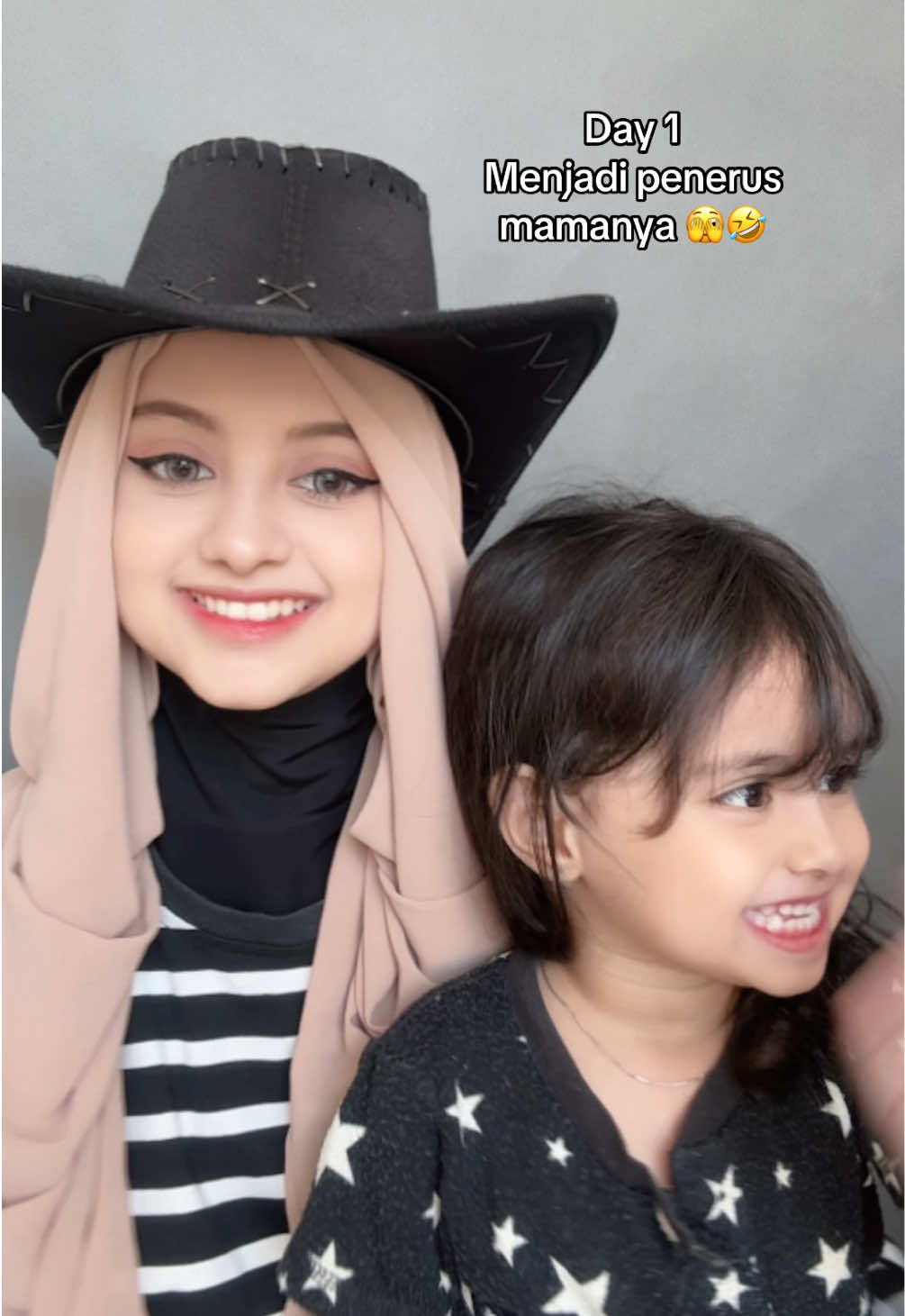 Pertama kenalan dulu ya salam kenal aunty” semua ini barbiebel cilik hihi