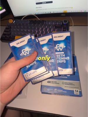 The difference is MASSIVE 🔥 #pokimane #teethwhitening 