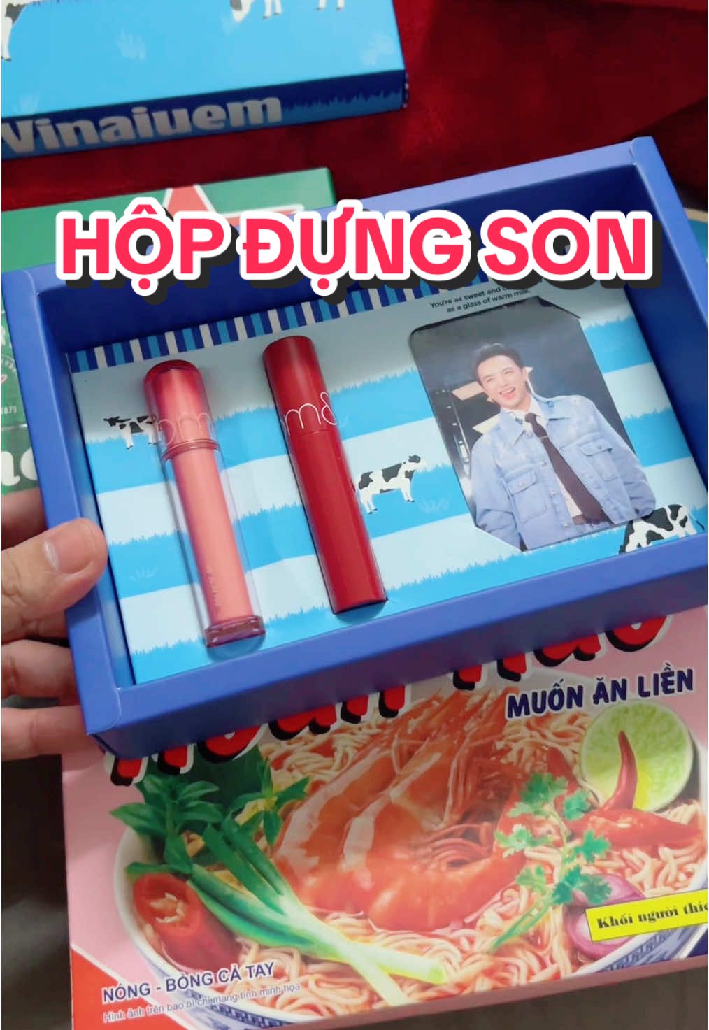 mấy cái hộp đựng son này sao mà nó cưng xỉu 🤭😆😘 #dungviet #dungvietbopbi #bopxitlop #bopbistore #xuhuong #trend #hopdungson #lipstick #son #sonmoi #hopgiuchuoi 